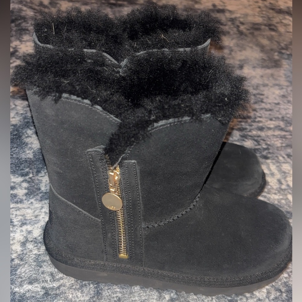Black Ugg Zipper Boots